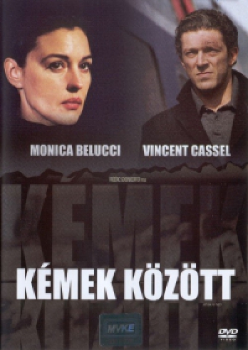 Kémek között *Monica Bellucci - Vincent Cassel* (DVD) *Antikvár - Kiváló állapotú*