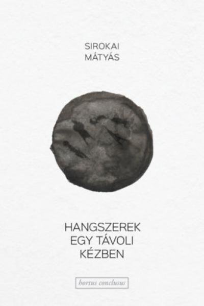 Hangszerek egy távoli kézben