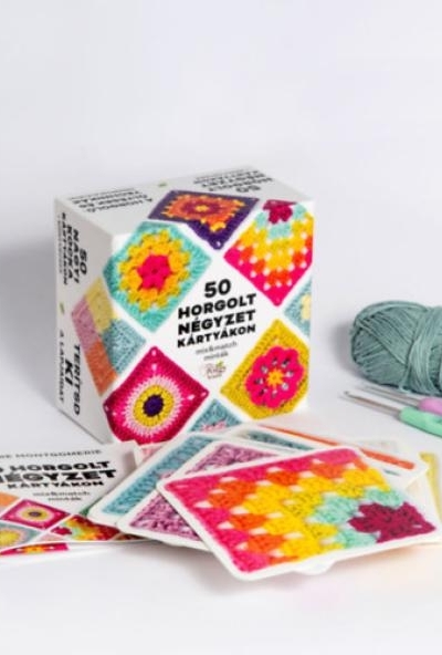 50 horgolt négyzet kártyákon