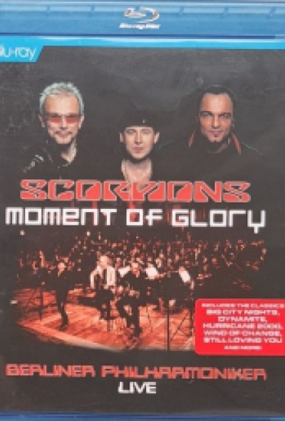 Scorpions - Moment of Glory - Berliner Philharmoniker - Live (Blu-ray) *Antikvár - Kiváló állapotú*